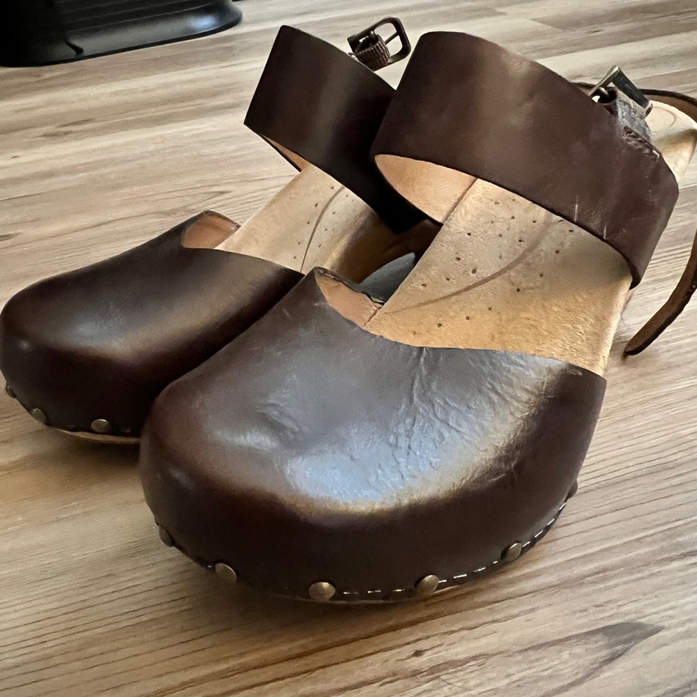 Dansko Thea Brown Leather Sz 38